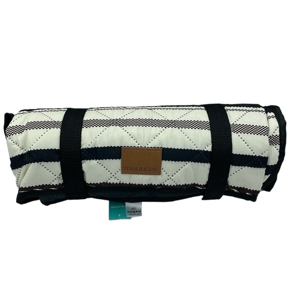 NWT Maurices Stadium Blanket L59.5 W49 Black/Brown Water Proof Backing - Picture 1 of 12